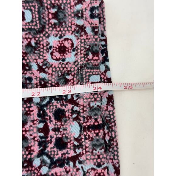 XL pencil Lularoe skirt multi colored with stretch. - Picture 6 of 6